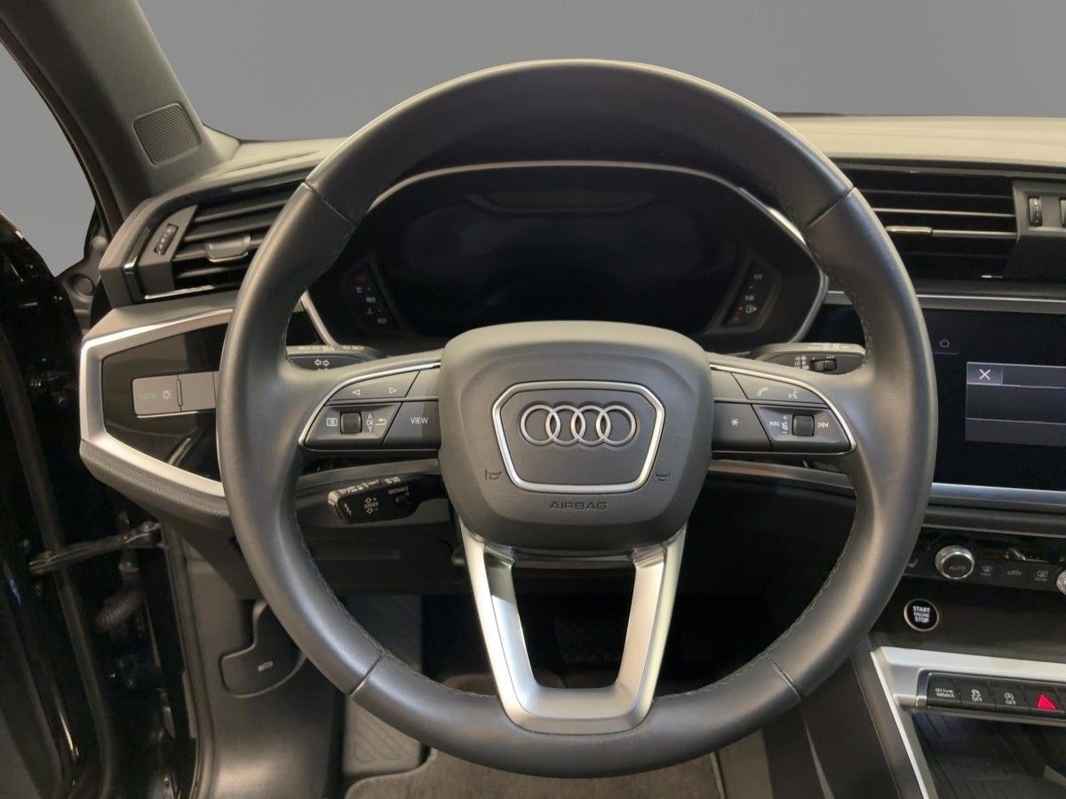 Audi Q3 S line 35 TDI S tr. LED RFK NAVI VIRTUAL foto 11
