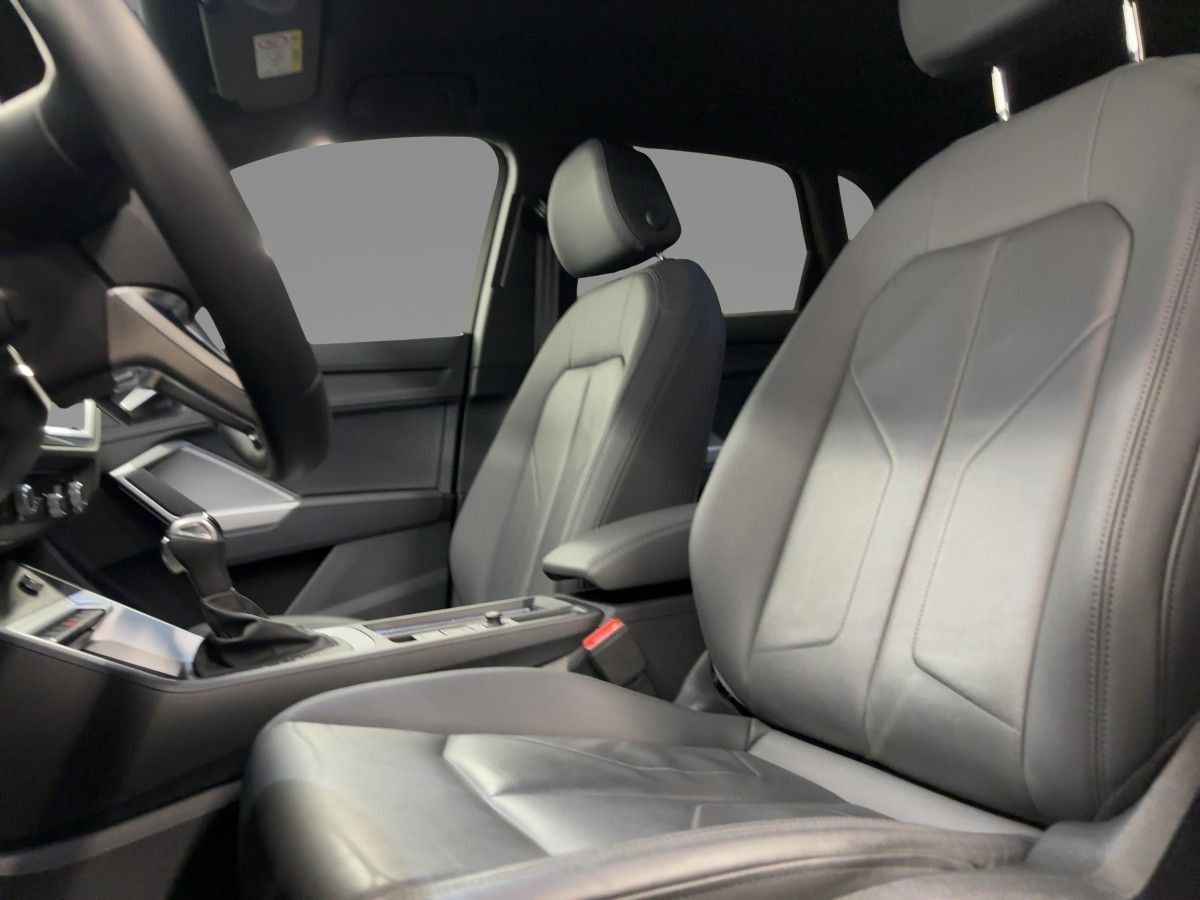 Audi Q3 S line 35 TDI S tr. LED RFK NAVI VIRTUAL foto 8