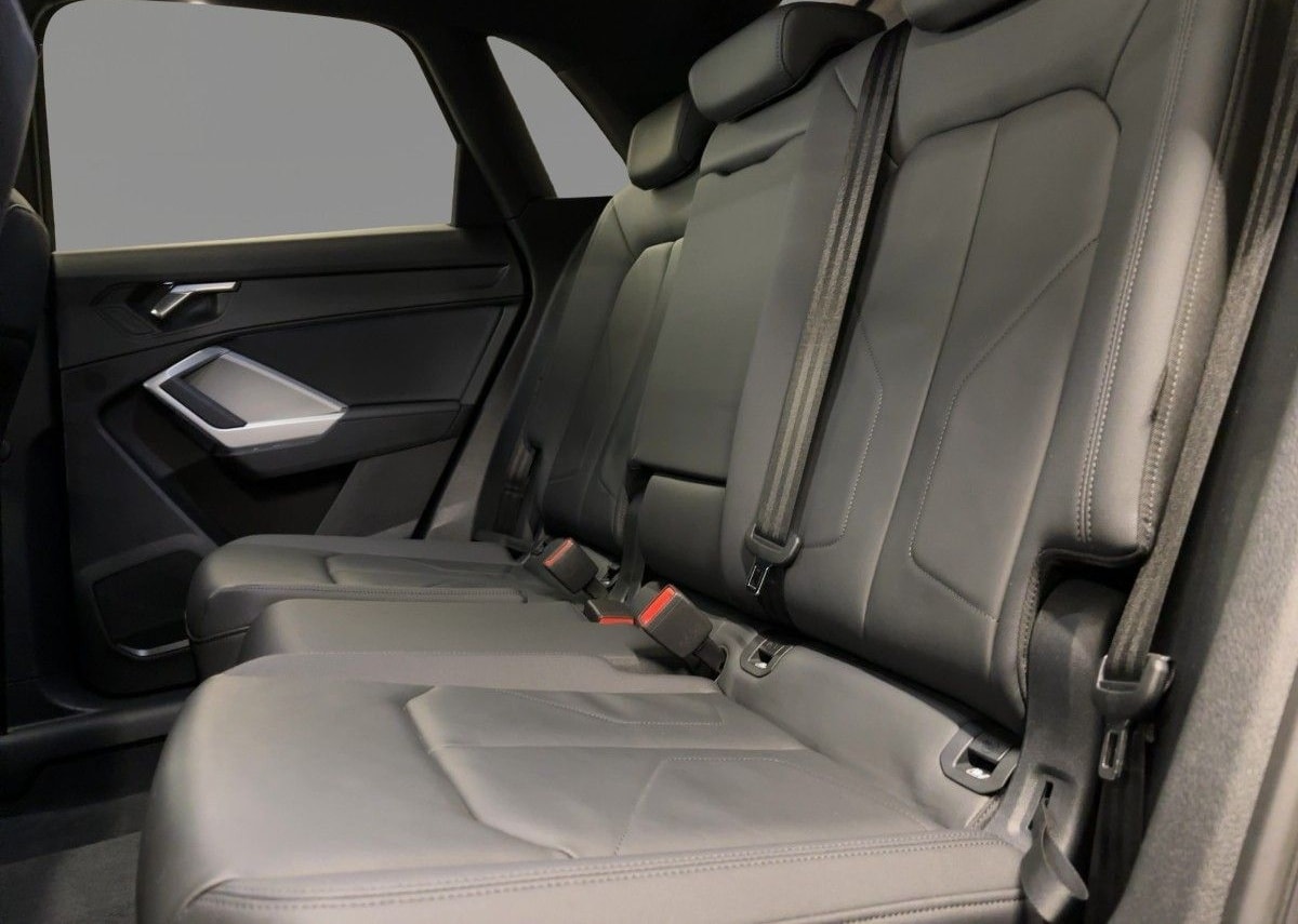 Audi Q3 S line 35 TDI S tr. LED RFK NAVI VIRTUAL foto 9