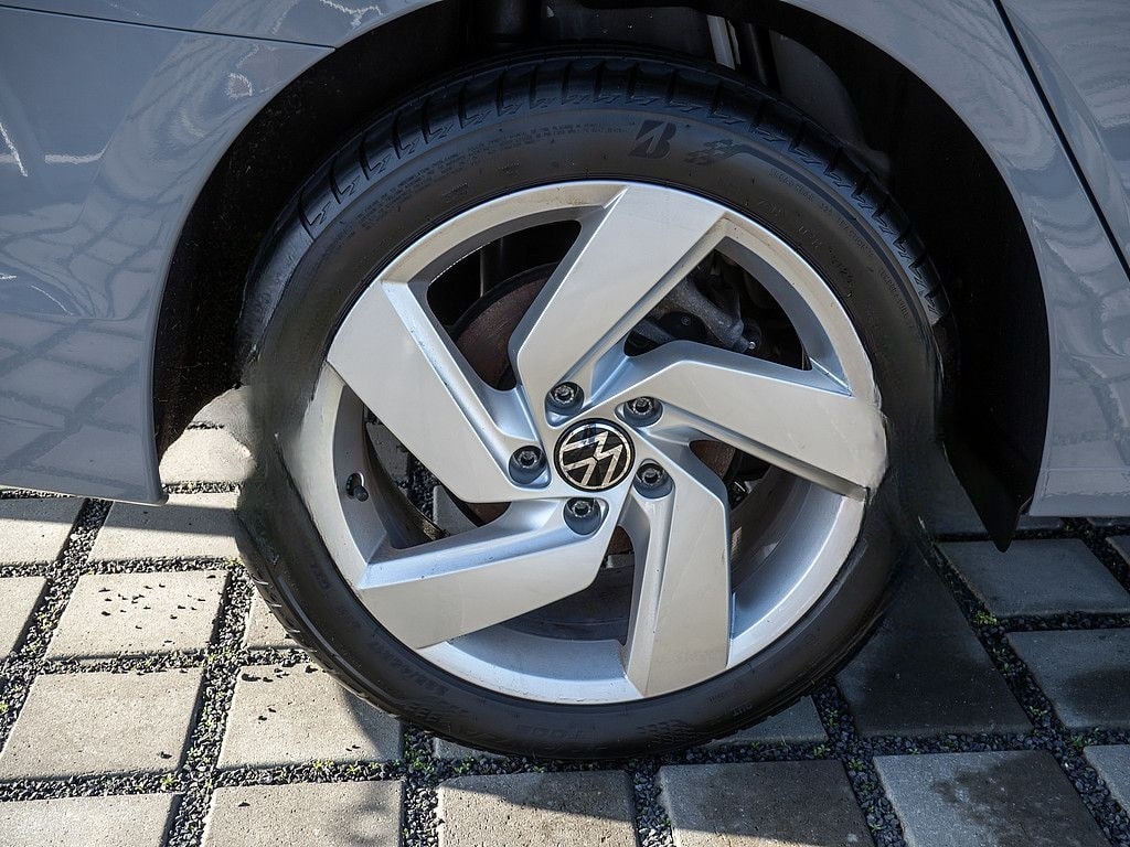 Volkswagen Golf VIII 2.0 TDI Life SHZ KAMERA NAVI ACC LED foto 7