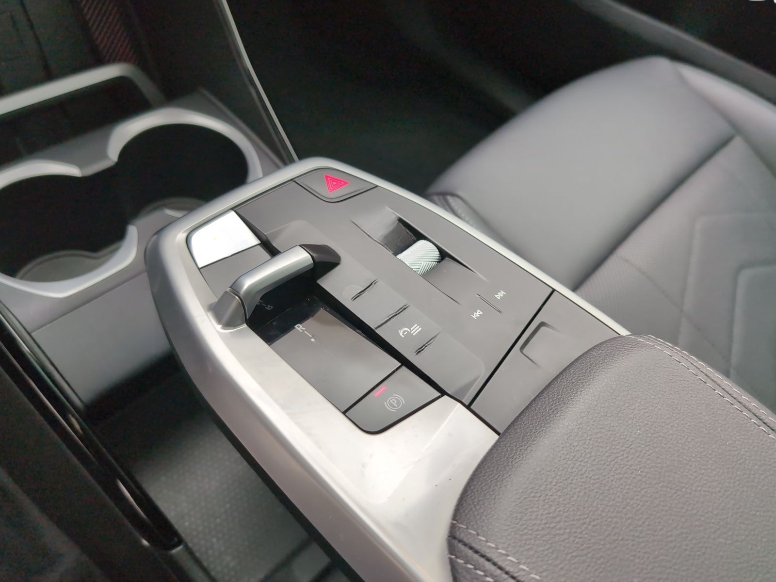 BMW iX1 xDrive30 Dig.Cockpit LED Shz. Sportfw. 4WD foto 11