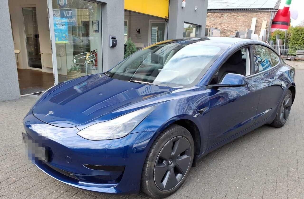 Tesla Model 3 Standard Range 60 kWh A.Pilot Pr.Int. foto 1