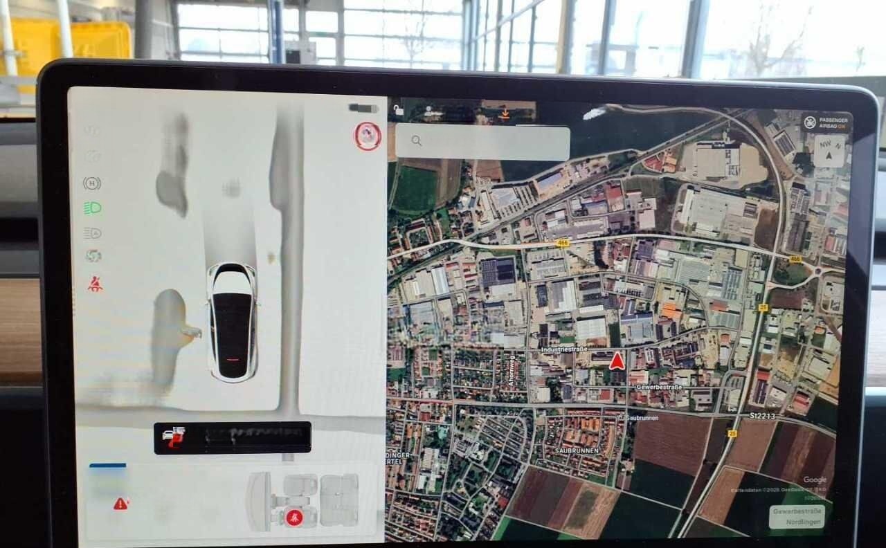 Tesla Model Y Performance 77kWh AWD AHK A.Pilot Leder foto 5