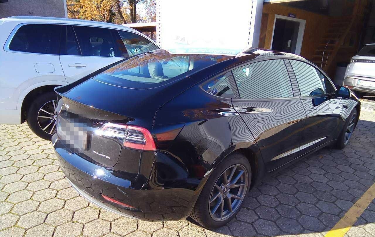 Tesla Model 3 Long Range 77 kWh Dual Motor A.Pilot Pr. foto 3