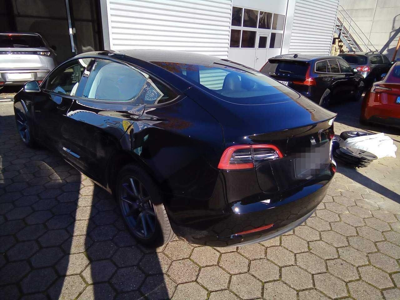 Tesla Model 3 Long Range 77 kWh Dual Motor A.Pilot Pr. foto 8