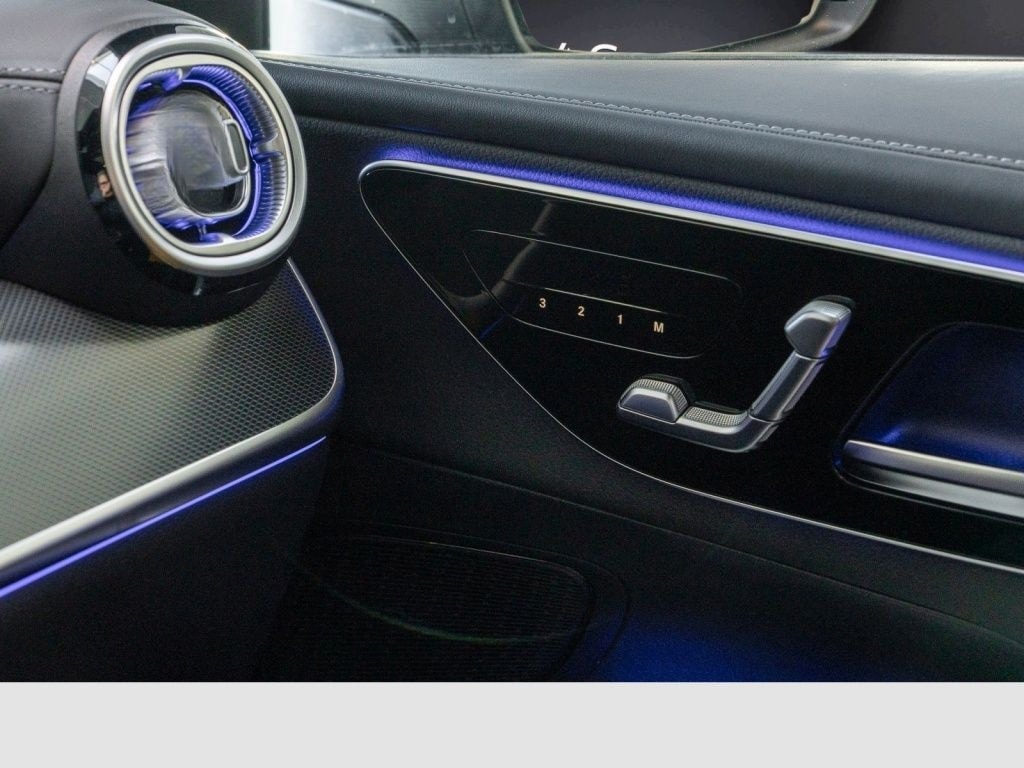 Mercedes-Benz GLC 300 de 4MATIC AMG+Pano+AHK*digital+MBUX foto 18