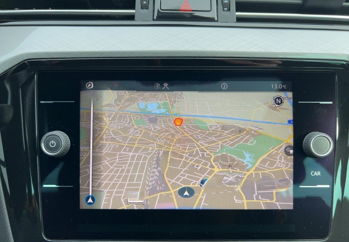 Volkswagen Passat Variant Business 2.0 TDI DSG AHK+NAVI+PAN foto 12