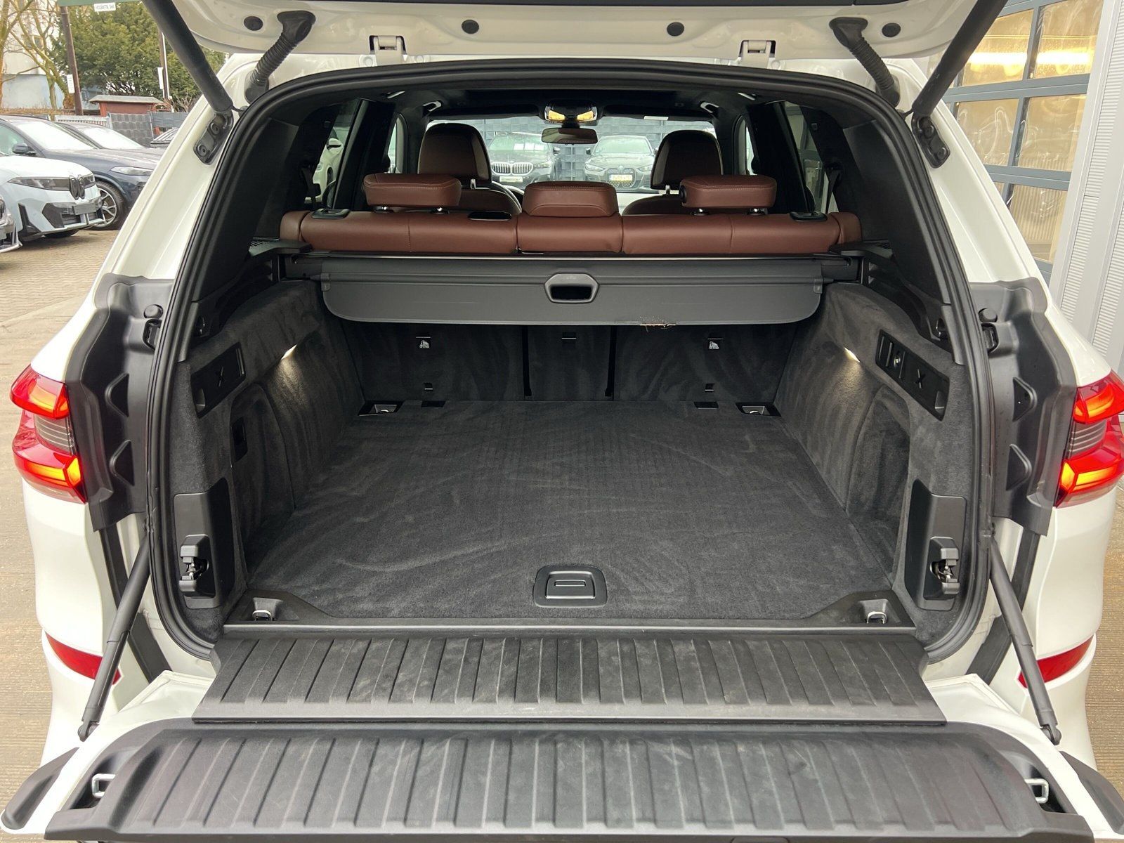 BMW X5 xDrive40d M SPORT LASER PANO H&K SOFT-CLOSE foto 7