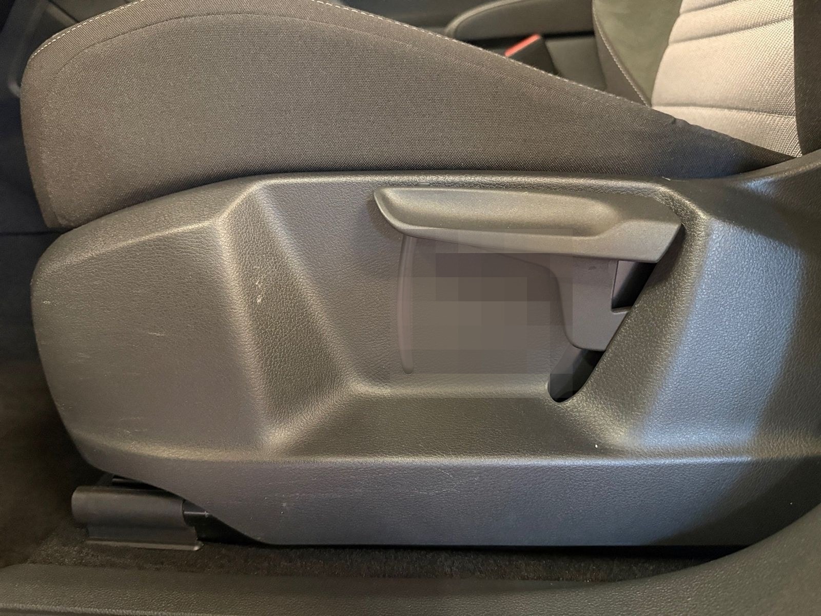 Volkswagen Touran 1.5 TSI R-Line BlackStyle DSG LED Navi AC foto 20