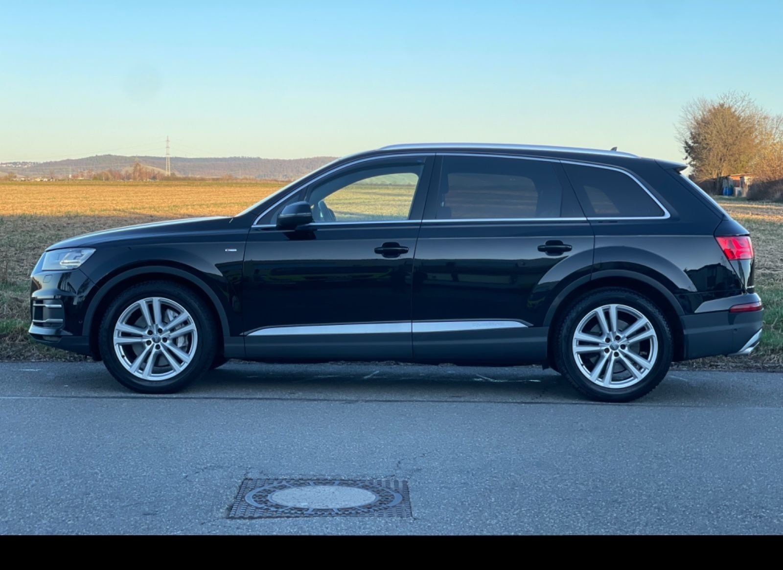 Audi Q7 3.0 TDI quattro/7 Sitze/Kamera/Navi/ foto 4