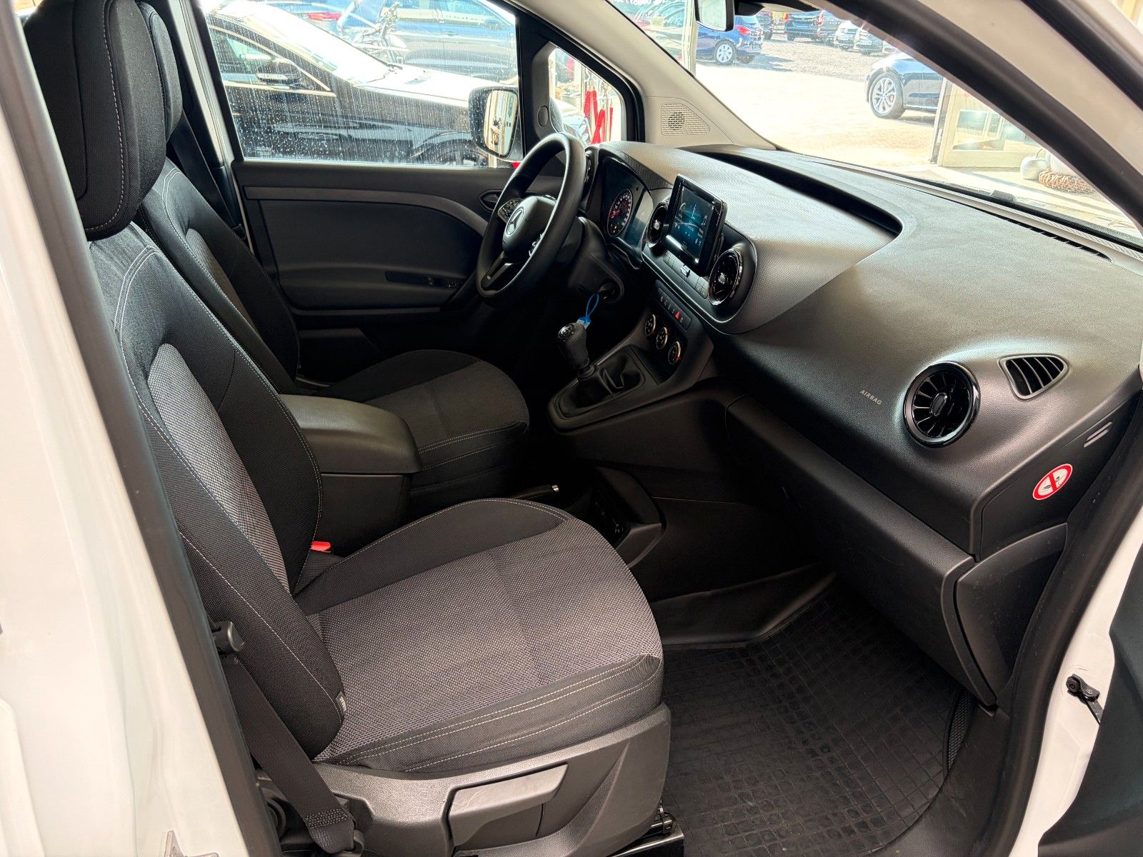 Mercedes-Benz Citan Kombi Tourer 110 CDI/KAM/MBUX/DAB/KLIMA foto 13