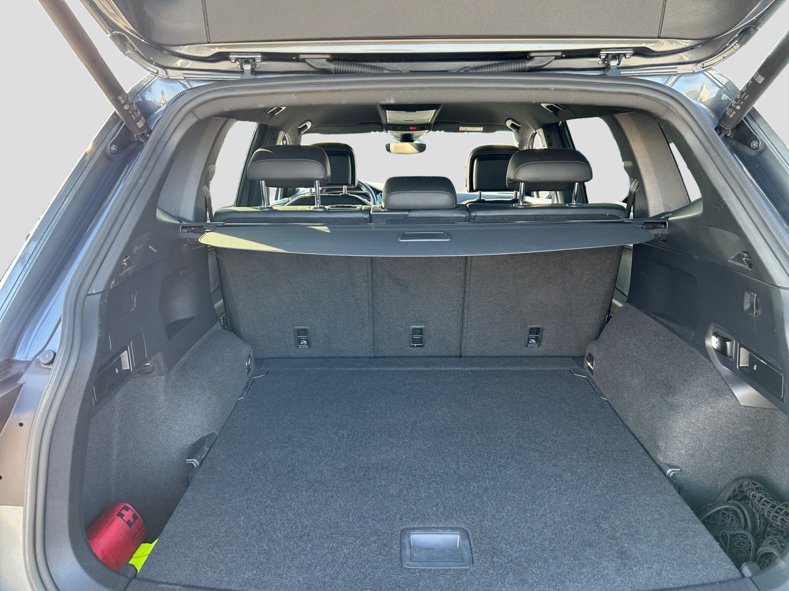 Volkswagen Tiguan Allspace 2.0TSI DSG 4M R-Line Black Style foto 12