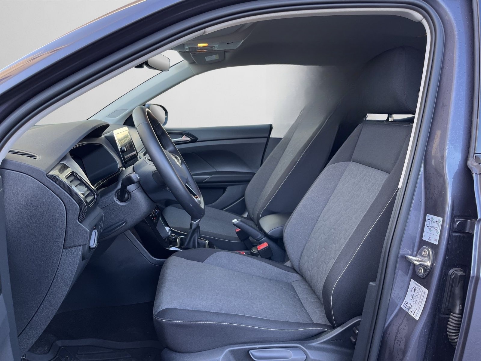 Volkswagen T-Cross LIFE 1.0 TSI LED REAR VIEW SHZ APP CONNE foto 12