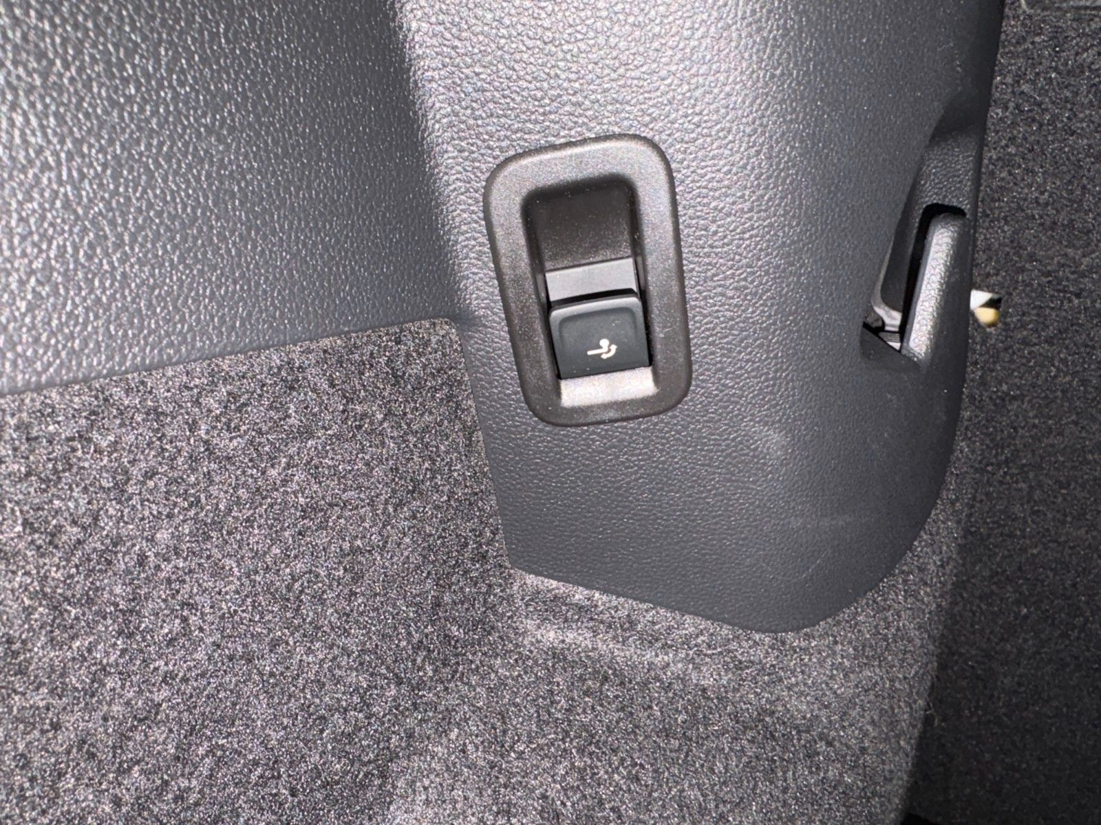 Volkswagen Golf VIII Lim. Active /LED-Plus/Navi/AHK/ACC foto 17