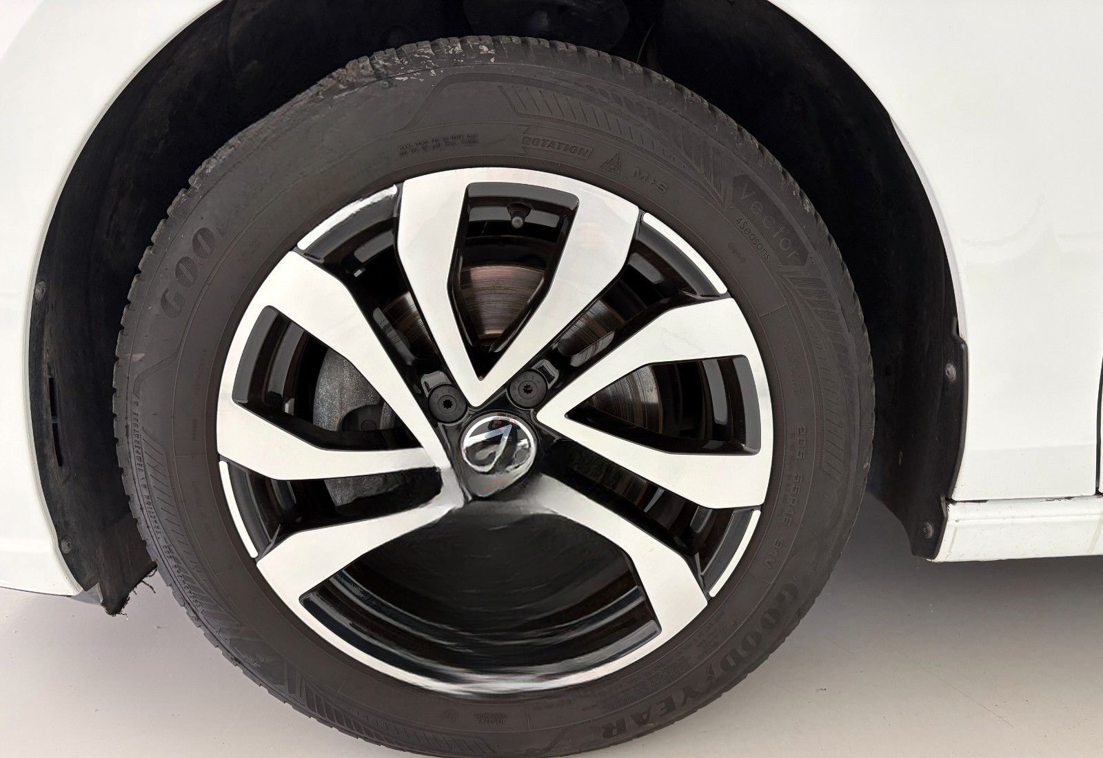 Volkswagen Golf VIII Lim. Active /LED-Plus/Navi/AHK/ACC foto 18