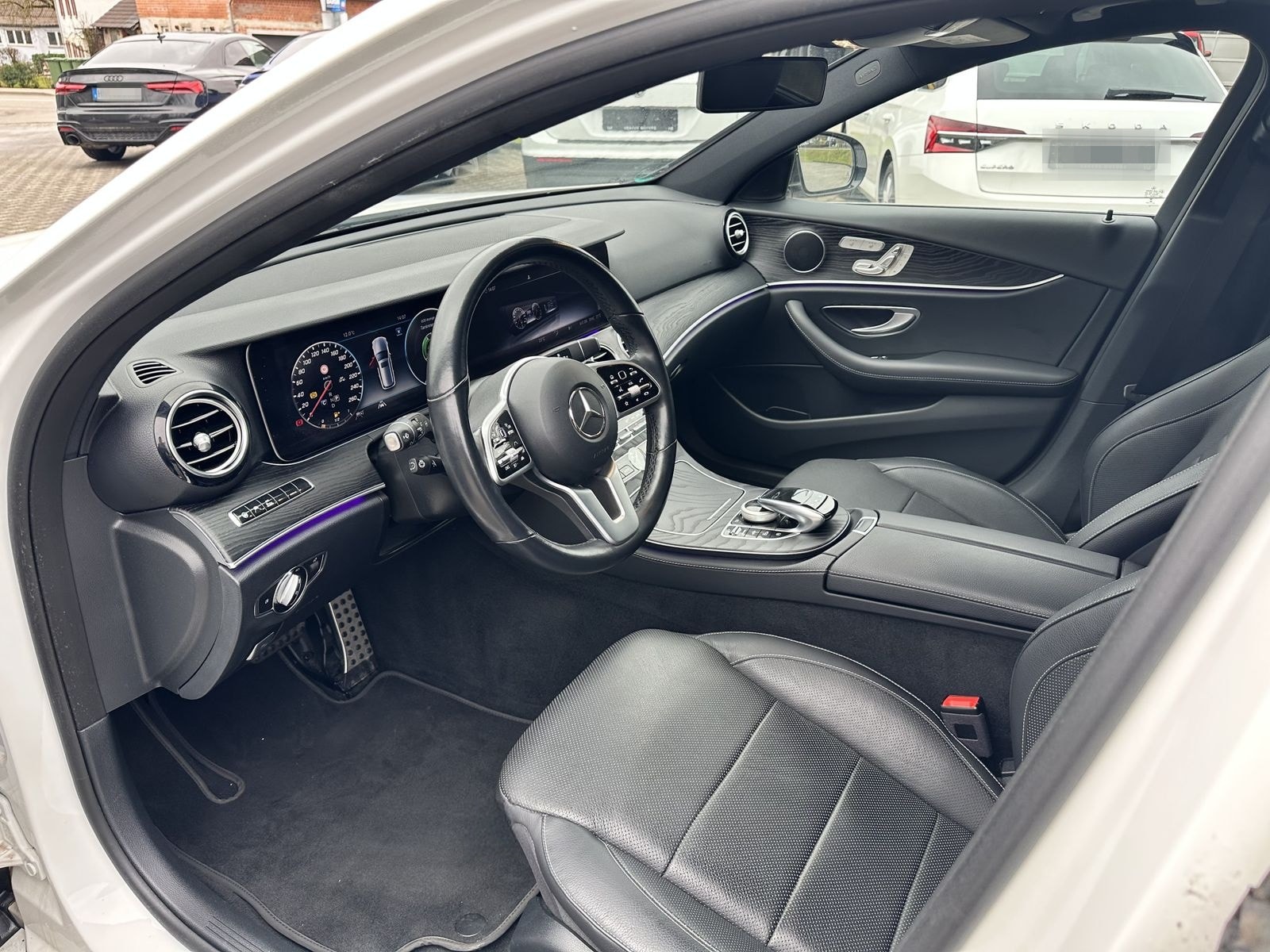 Mercedes-Benz E 350 Avantgarde*PANO*4xSHZ*Multibeam*Airmatic* foto 8