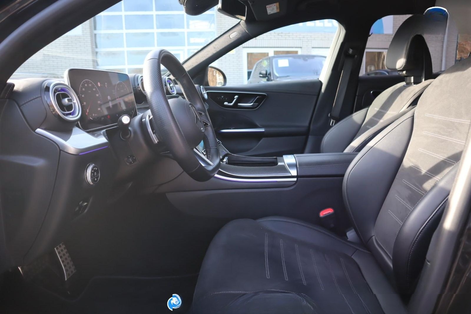 Mercedes-Benz C220d T AMG Line *Distronic*Digital Light*Memory foto 10