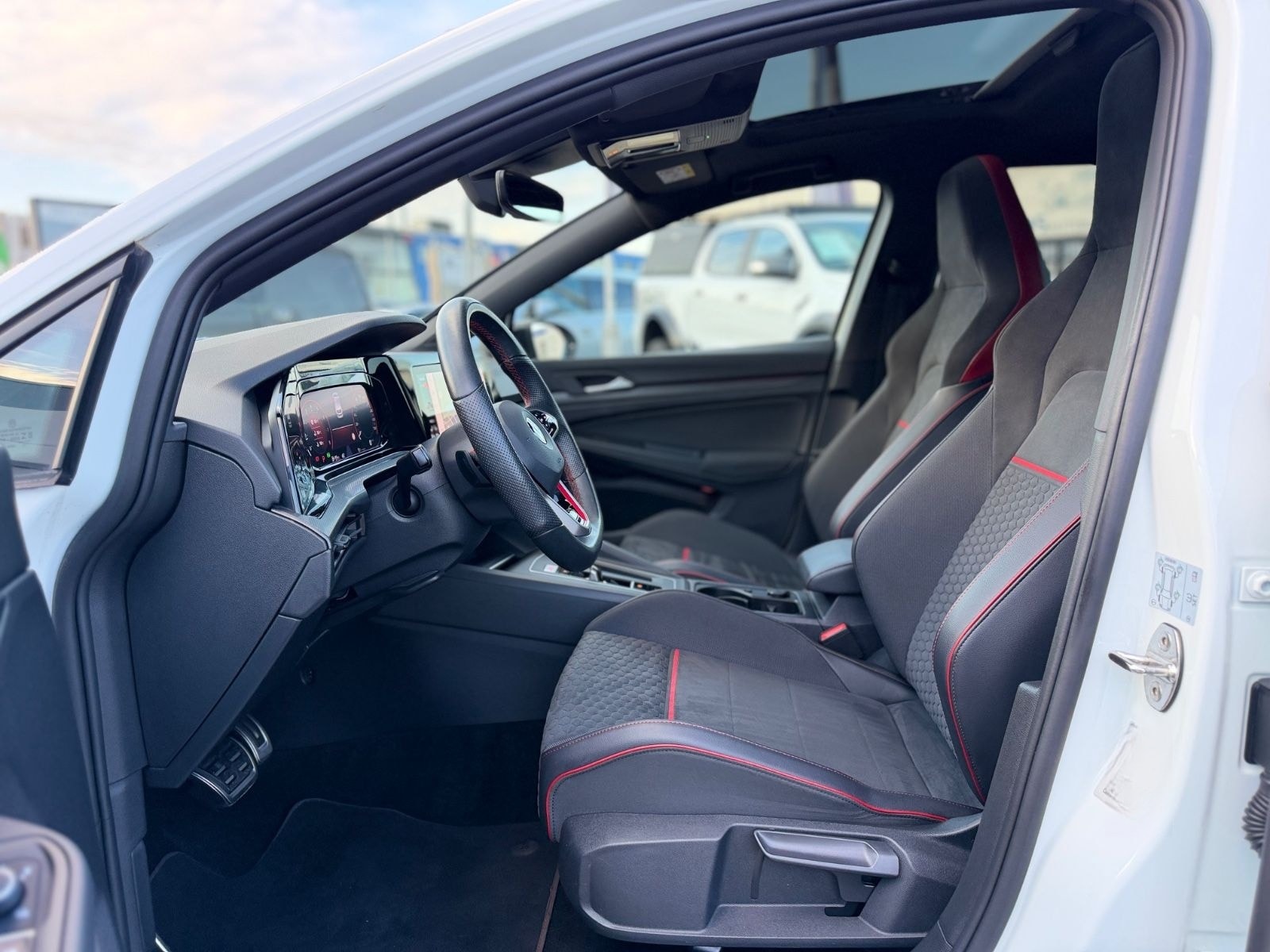 Volkswagen Golf VIII Lim. GTI Clubsport foto 11