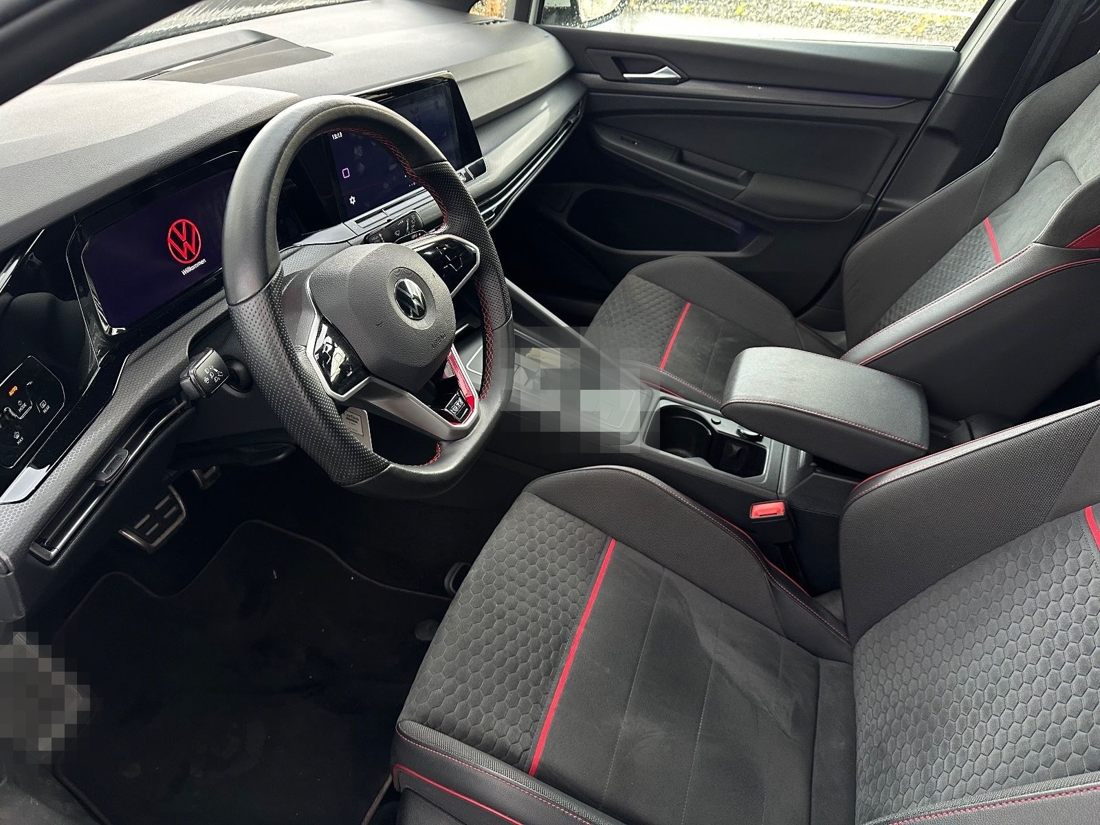 Volkswagen Golf VIII GTI Clubsport 2.0 TSI #NAVI #LED foto 8