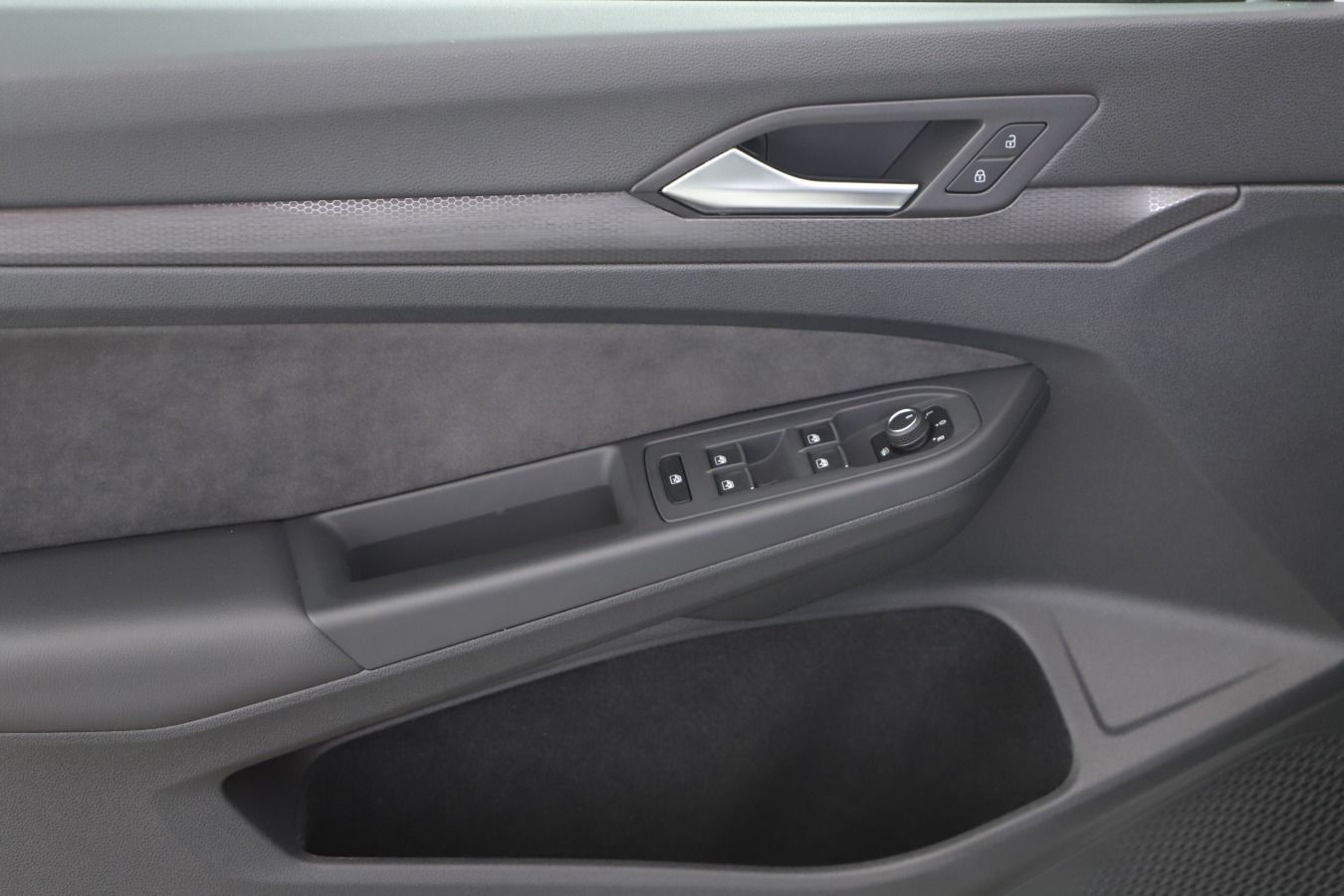 Volkswagen Golf 8 VIII GTI 2.0 TSI DSG Clubsport LED+/App foto 13