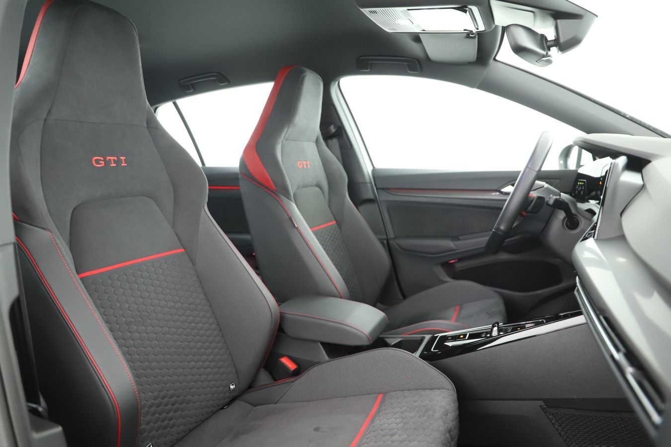 Volkswagen Golf 8 VIII GTI 2.0 TSI DSG Clubsport LED+/App foto 7