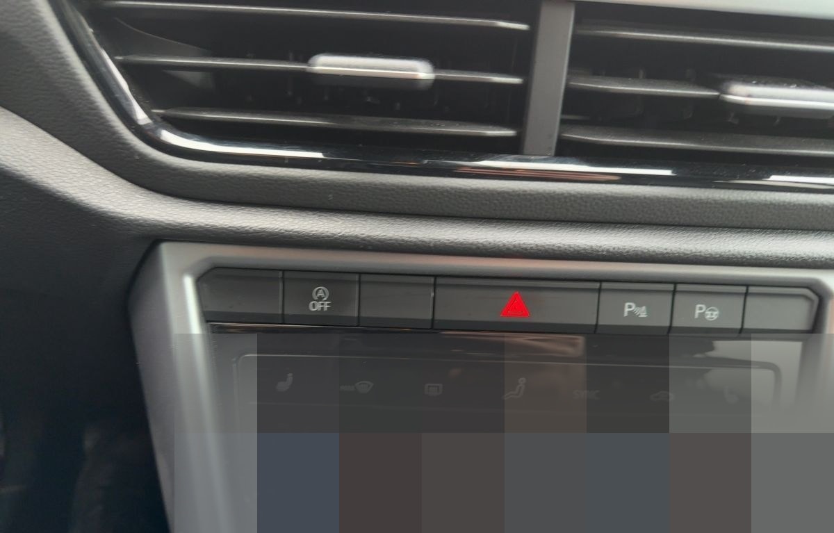 Volkswagen T-Roc 1.0 TSI Life Navi ACC CarPlay Keyless Cam foto 16