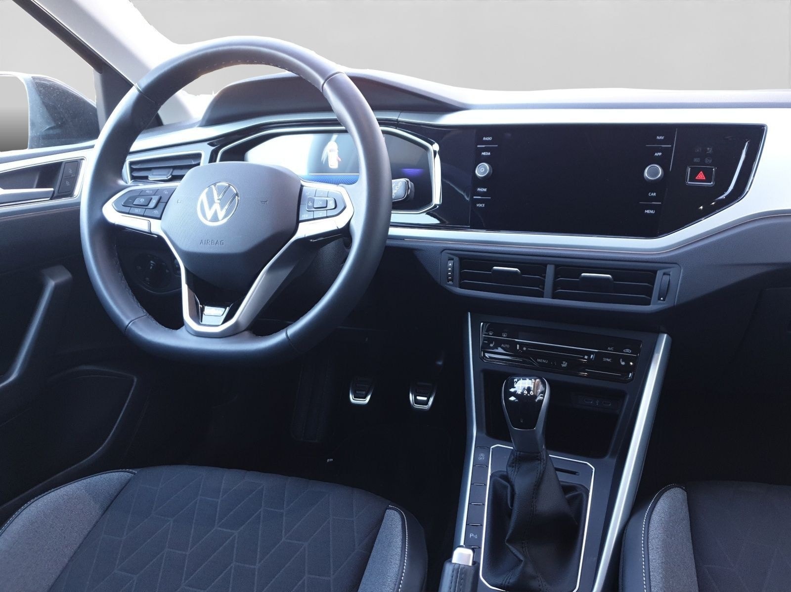 Volkswagen Taigo TSI GOAL VIRTUAL LED NAVI CLIMATRONIC foto 5