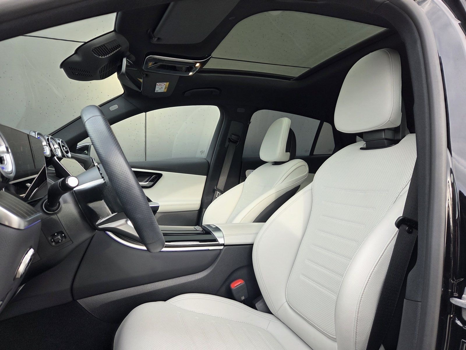 Mercedes-Benz GLC 300 d 4M AMG*AIRMATIC*AHK*PANO*DISTR*STHZ* foto 16