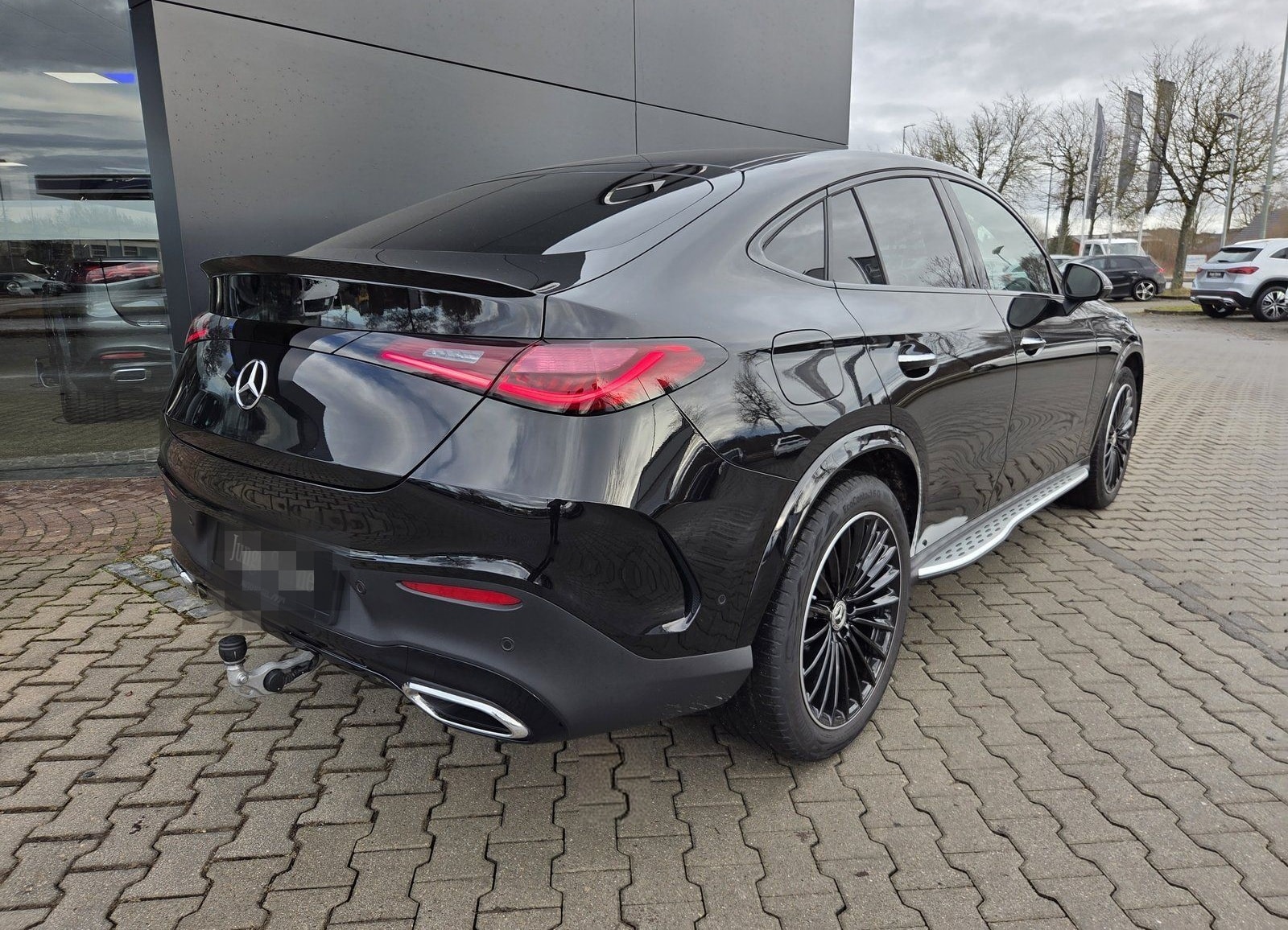 Mercedes-Benz GLC 300 d 4M AMG*AIRMATIC*AHK*PANO*DISTR*STHZ* foto 4