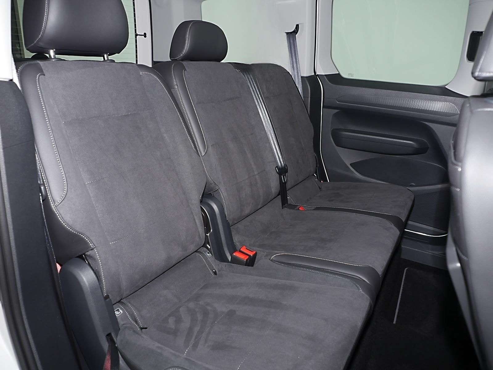 Volkswagen Caddy 1.5TSI Style DSG AHK LED Navigationssystem foto 8