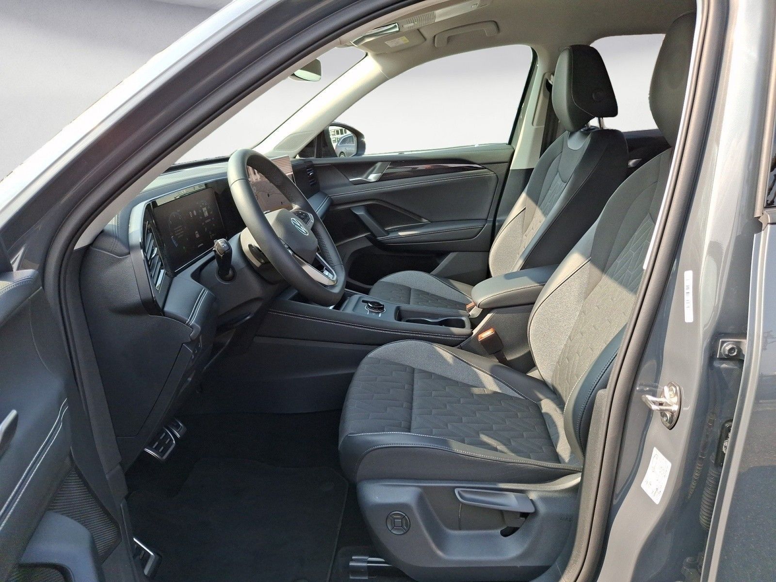 Volkswagen Tiguan 2.0 TDI SCR DSG Life AHK TrailerAssist LE foto 8