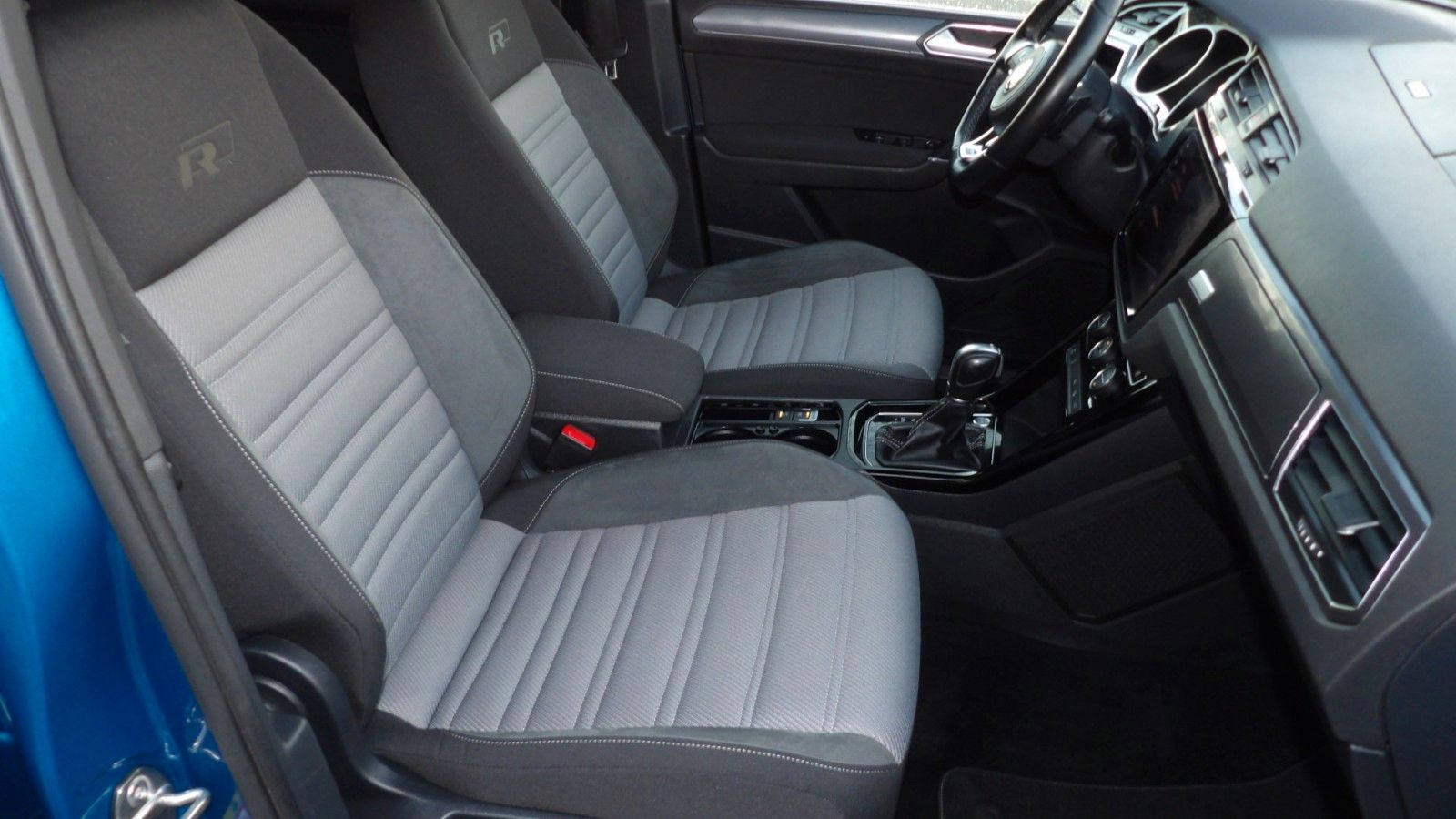 Volkswagen Touran Highline-R-Line *DSG*AHK*Navi*SHZ* foto 3