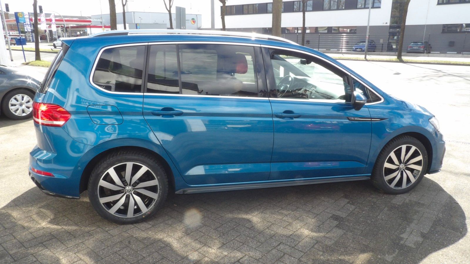 Volkswagen Touran Highline-R-Line *DSG*AHK*Navi*SHZ* foto 22
