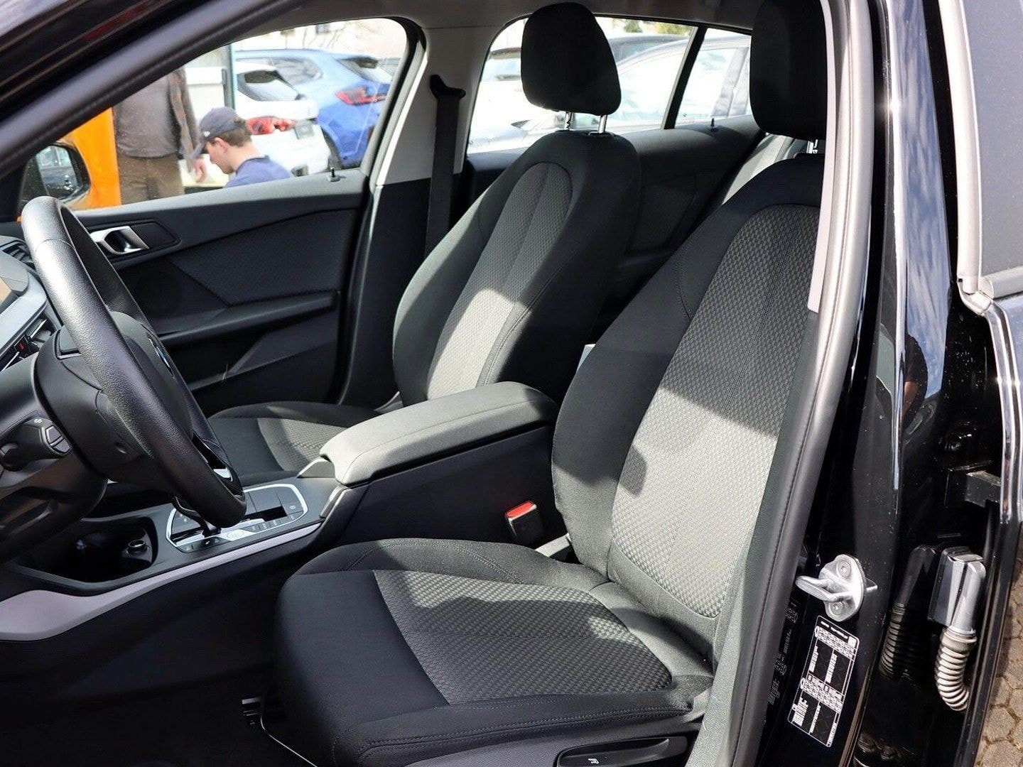 BMW 118i Advantage Live Cockpit LED foto 15