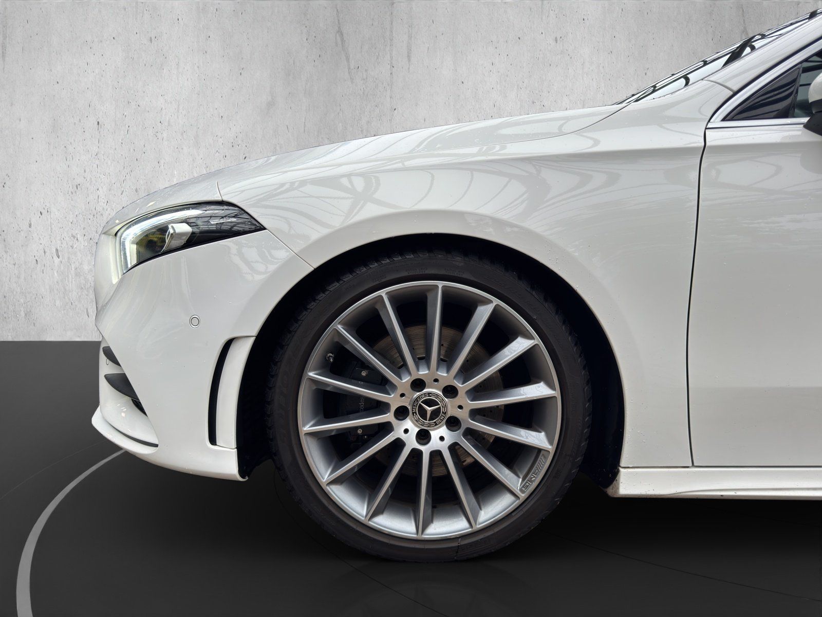 Mercedes-Benz A 220 AMG Line KeyLess+LED+Navi+Pano+SD+SHZ+LM foto 19