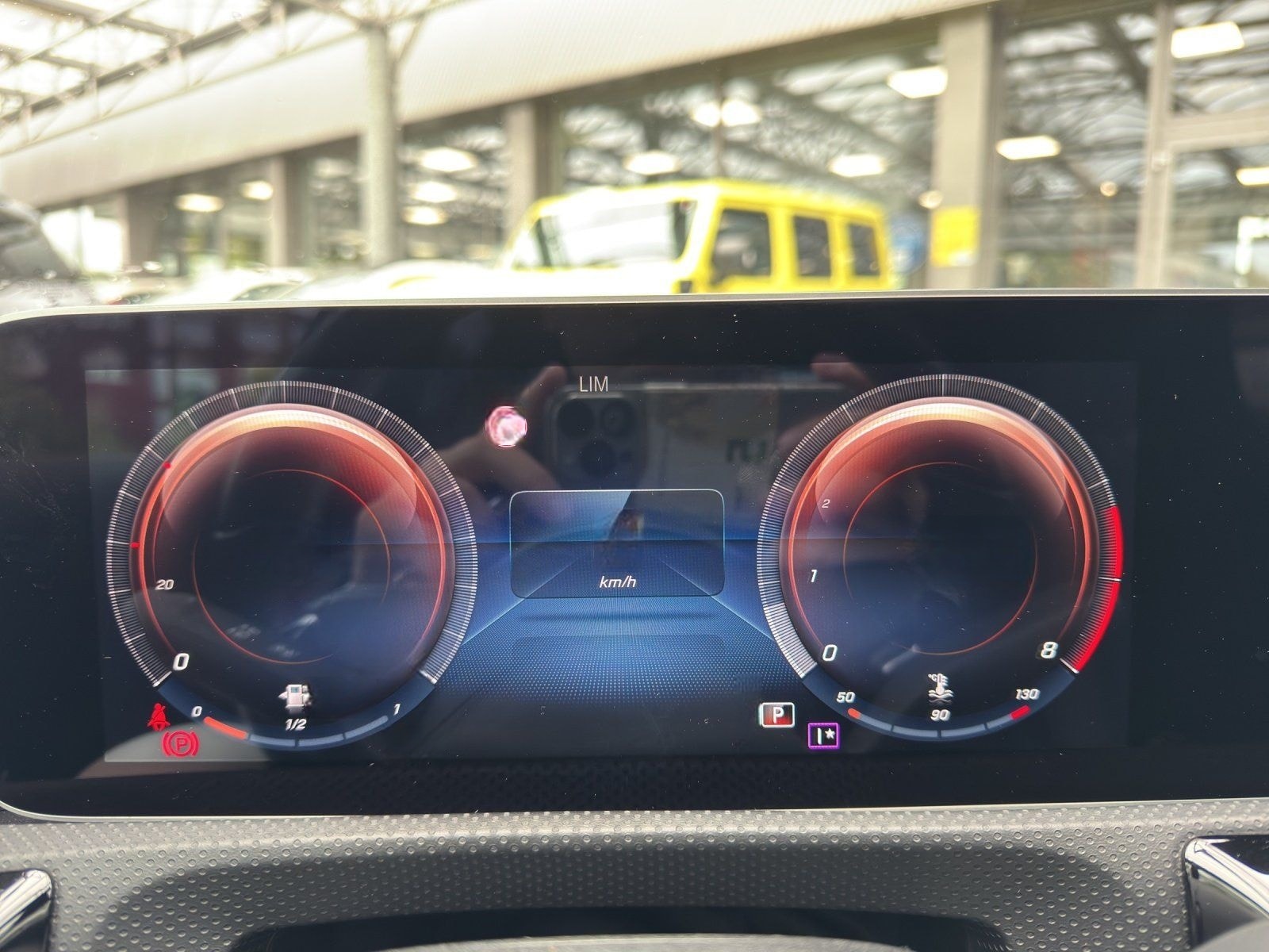 Mercedes-Benz A 220 AMG Line KeyLess+LED+Navi+Pano+SD+SHZ+LM foto 22