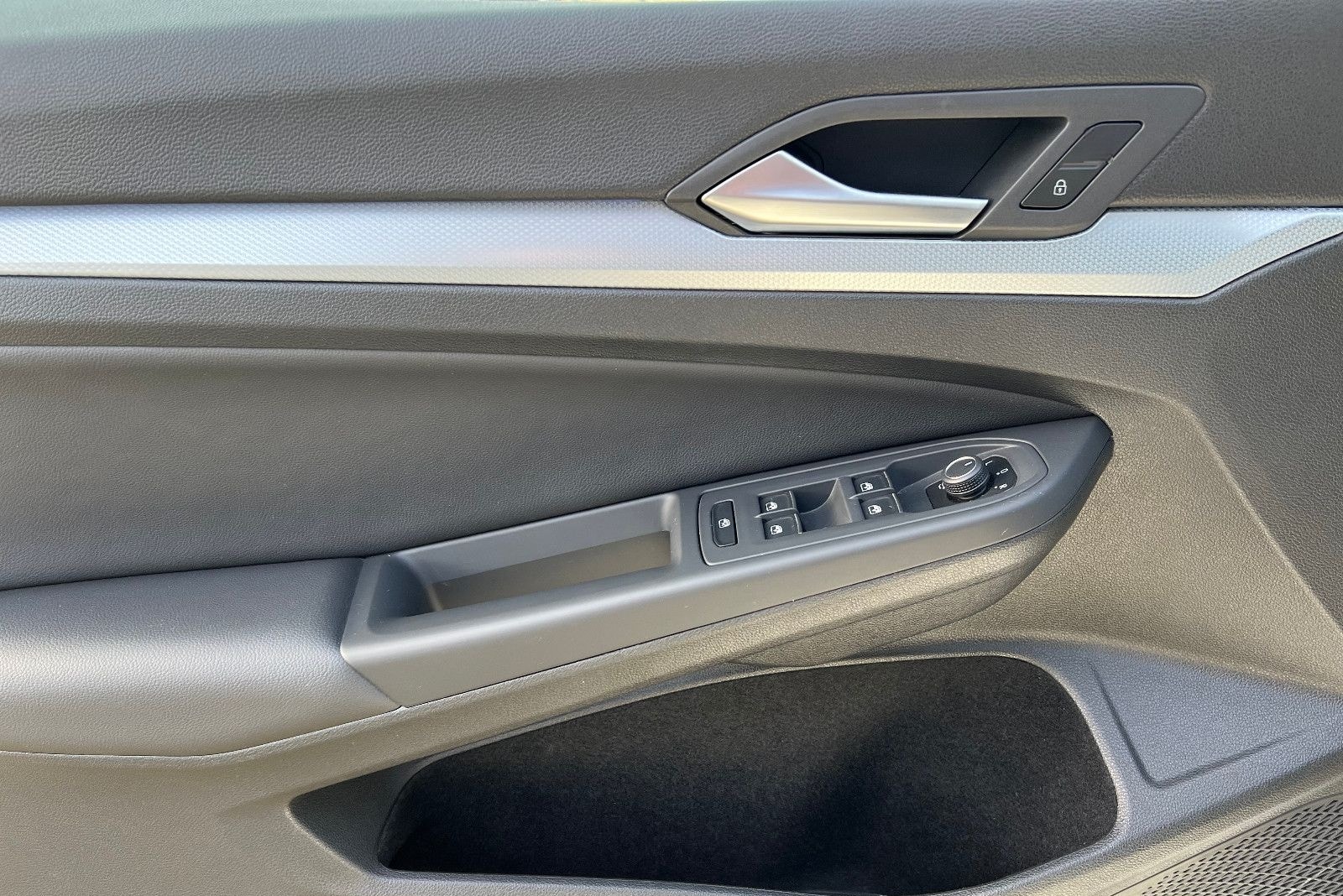 Volkswagen Golf VIII Variant 1.5 eTSI Goal-NAVI-RFK-GARANTI foto 10