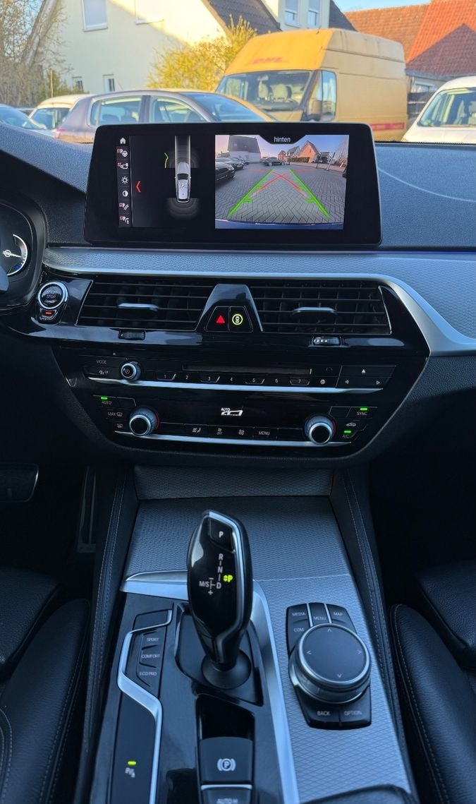 BMW 520d Touring G31 M Sportpaket-LED-Leder-19LM-AHK foto 14