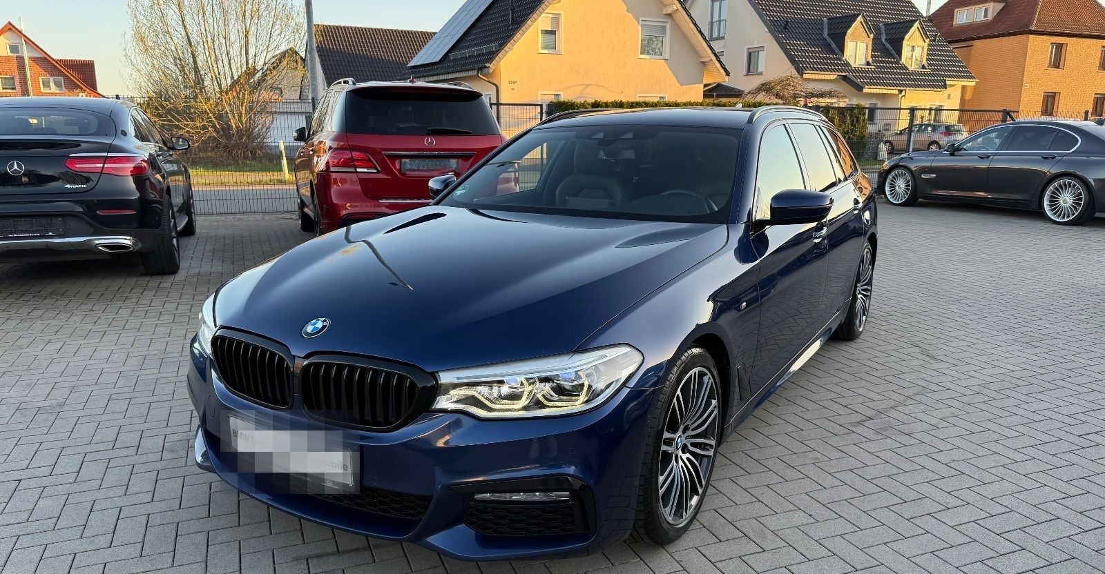 BMW 520d Touring G31 M Sportpaket-LED-Leder-19LM-AHK foto 22