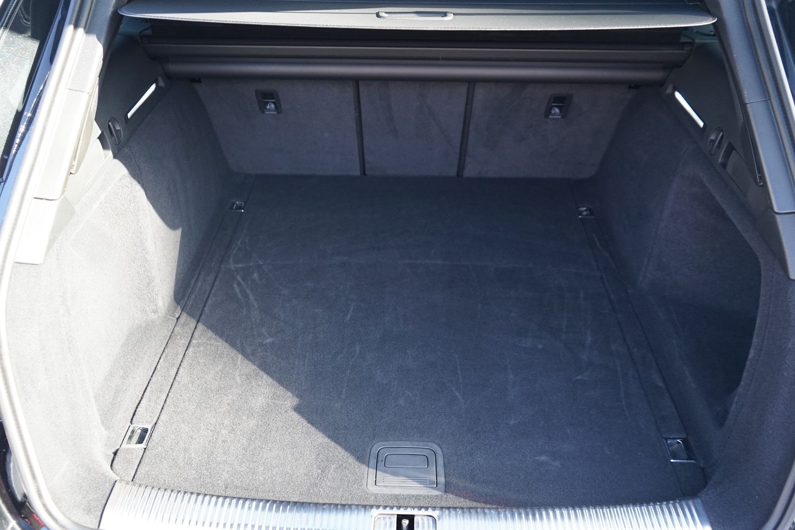 Audi A4 Avant 40 TDI S-Line quattro Aut. LED ACC Navi foto 9