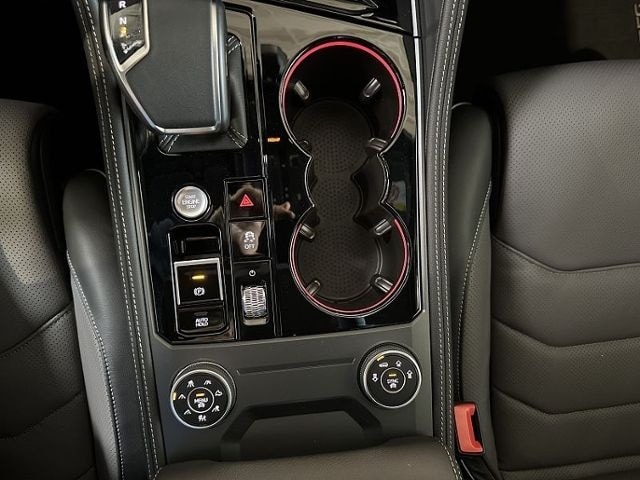 Volkswagen Touareg R-Line 3.0 V6 TSI 4M *STHZ,PANORAMA,AHK, foto 18