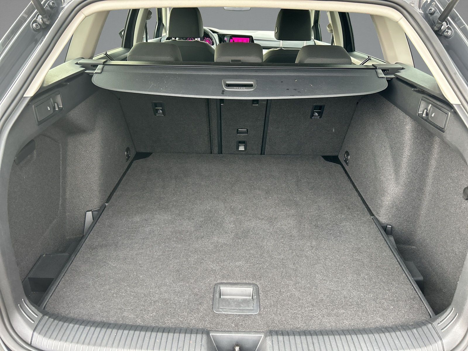 Volkswagen Golf VIII Variant 2.0 TDI Life DSG+LED+KAMERA foto 9