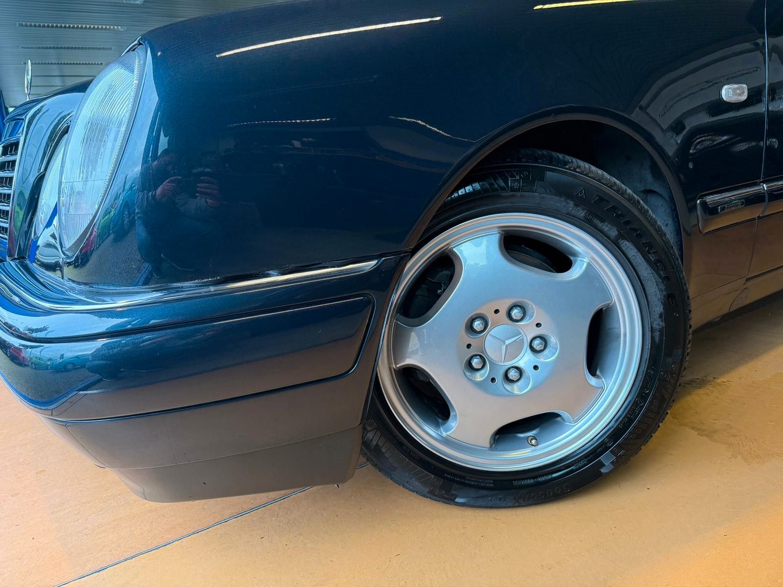 Mercedes-Benz E 420 AVANTGARDE / Vollausstattung / MB Historie foto 23