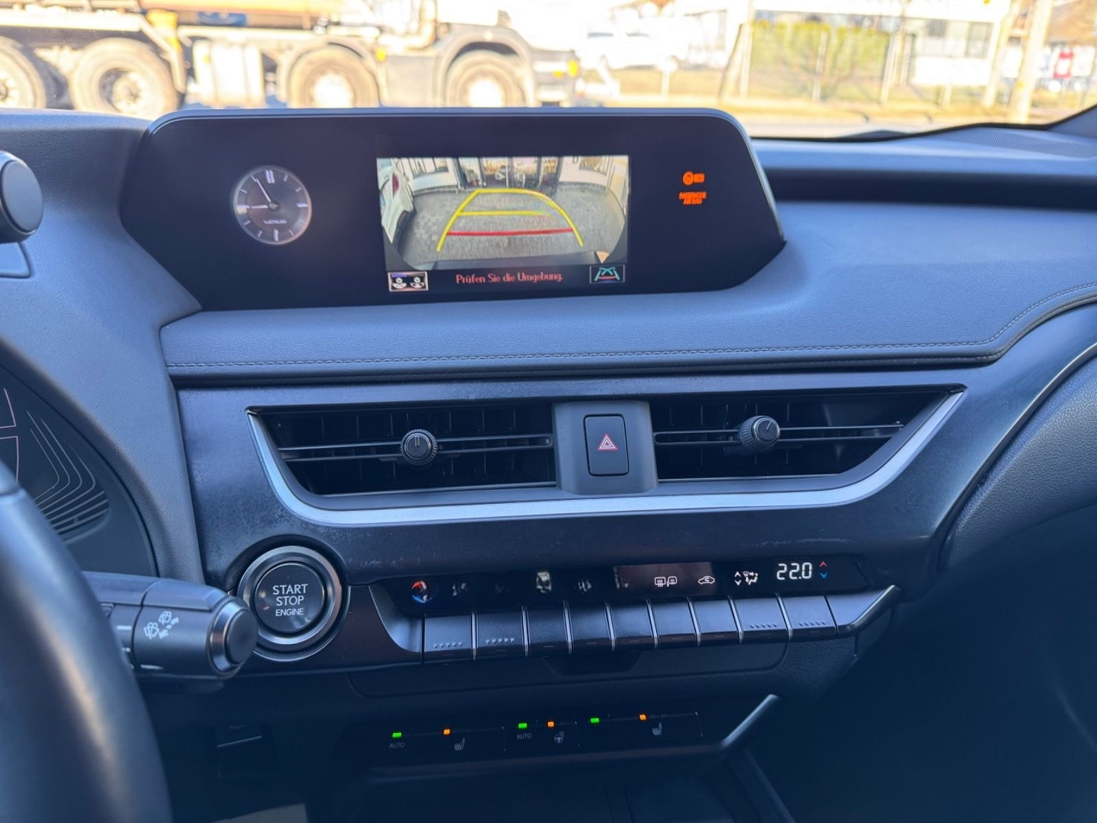 Lexus UX 200 Luxury Line/ACC/LED/Sitzh/Navi/Kamera foto 12