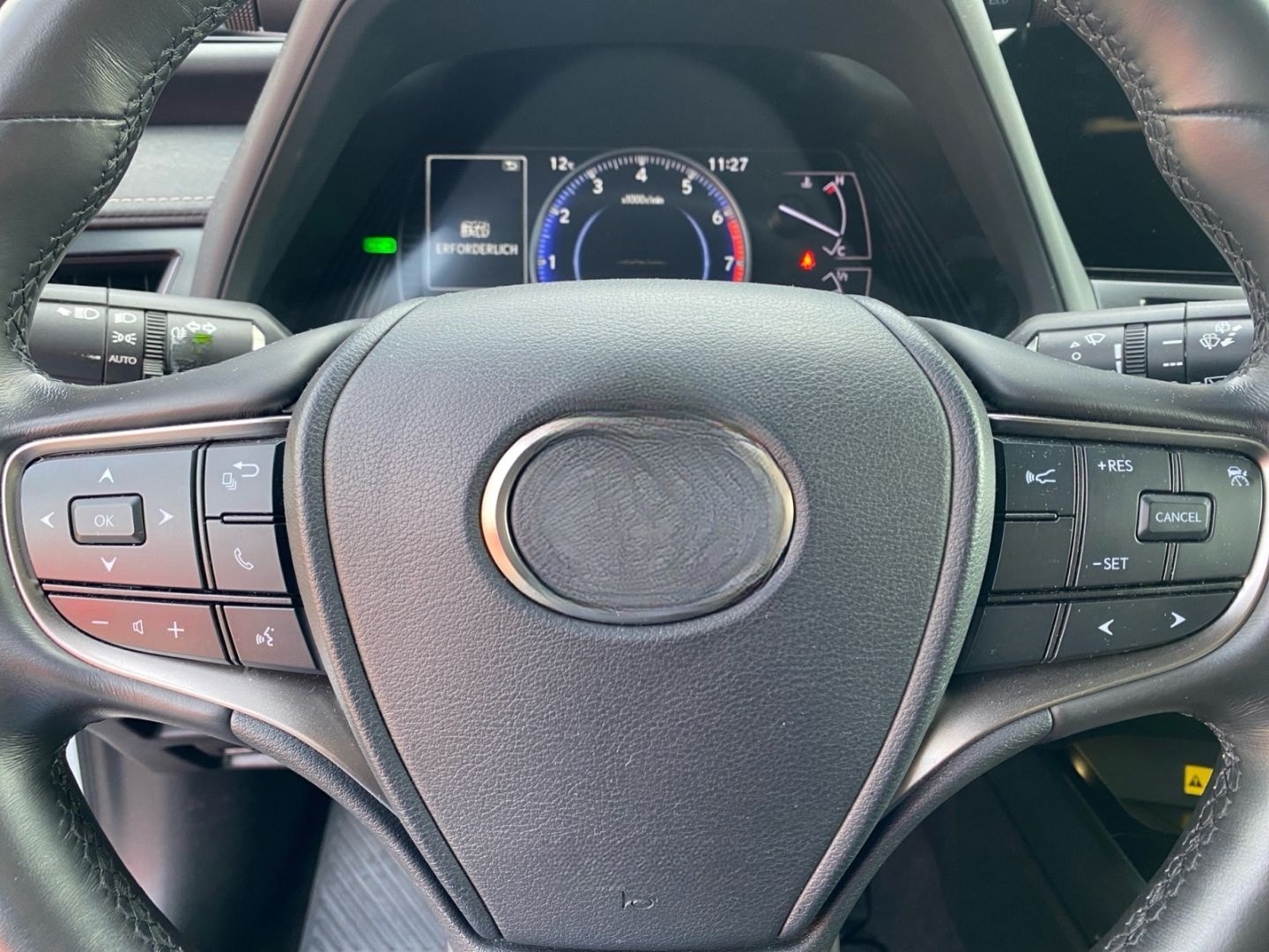 Lexus UX 250h Executive Line *HUD*Leder*GSD*el. Sitze* foto 14