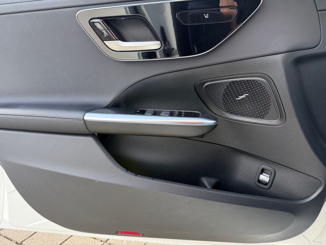 Mercedes-Benz C 300 AMG+NIGHT+AMBIENTE+TOTWINKEL+LED+ foto 5