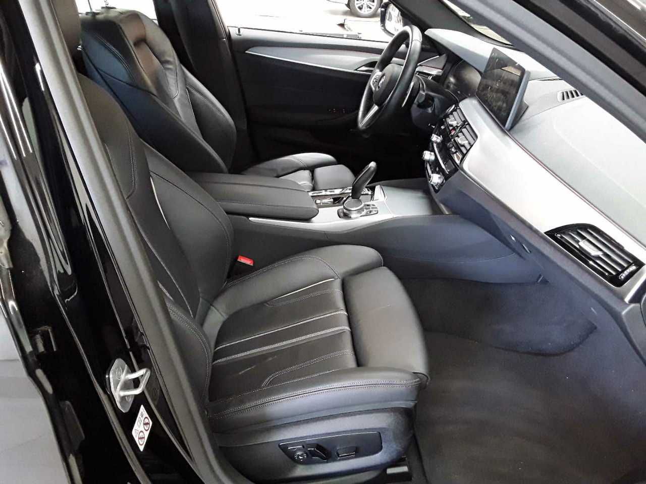 BMW 520d xDrive Touring Aut. M Sport Navi foto 11