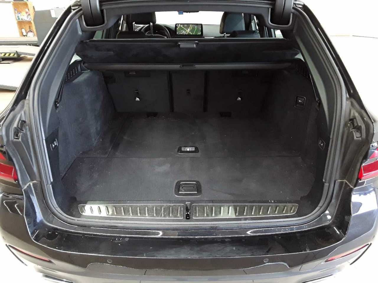 BMW 520d xDrive Touring Aut. M Sport Navi foto 9