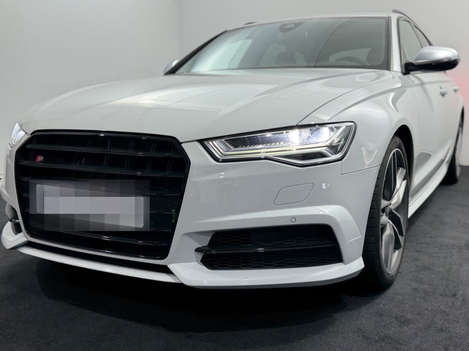 Audi S6 Avant 4.0 TFSI quattro foto 2