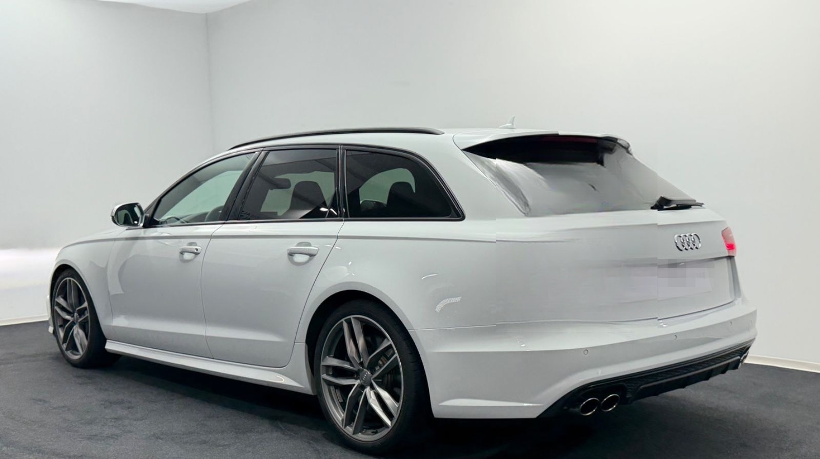 Audi S6 Avant 4.0 TFSI quattro foto 14